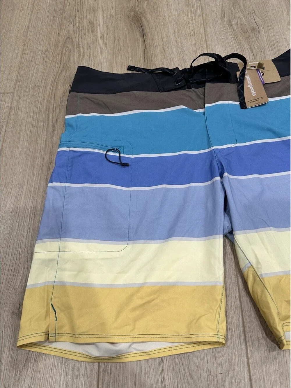 NWT Patagonia Stretch Planing Board Swim Shorts Giant Stripe Mako Blue Men’s 34